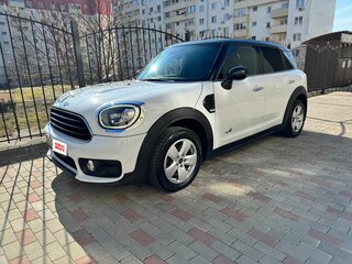 2017 Mini Countryman Cooper II, белый, 2100000 рублей, вид 2