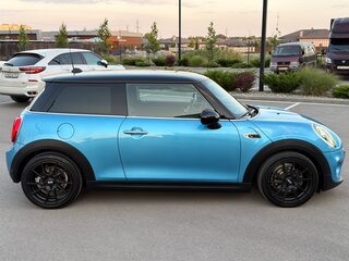 2019 Mini Hatch Cooper III (F55/F56) Рестайлинг, синий, 1920000 рублей, вид 4