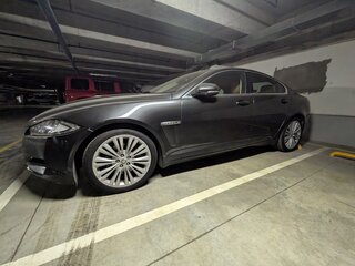 2012 Jaguar XF I Рестайлинг, серый, 1790000 рублей, вид 4