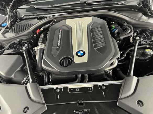 2019 BMW 5 серии M550d xDrive VII (G30/G31/G38), чёрный, 3700000 рублей - вид 12