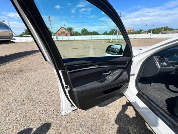 2014 BMW 5 серии 520i VI (F10/F11/F07) Рестайлинг, белый, 4100000 рублей - вид 14
