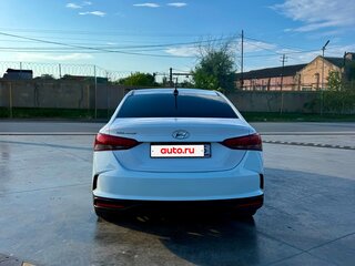 2021 Hyundai Solaris II Рестайлинг, белый, 1370000 рублей, вид 3