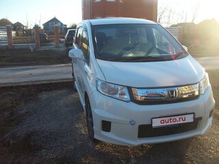 2012 Honda Freed Spike I Рестайлинг, белый, 1100000 рублей, вид 3