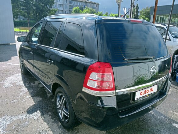2014 Opel Zafira B Рестайлинг, чёрный, 1050000 рублей - вид 4
