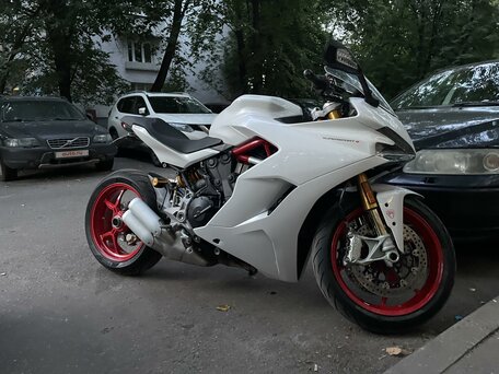 2018 Ducati Supersport, белый, 870000 рублей, вид 1