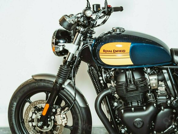 2025 Royal Enfield Interceptor 650, синий, 703000 рублей - вид 12