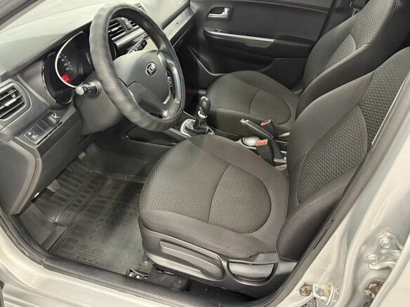 2015 Kia Rio III, серебристый - вид 17