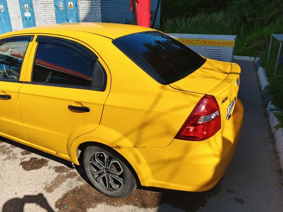 2007 Chevrolet Aveo I Рестайлинг, жёлтый, 110000 рублей - вид 11