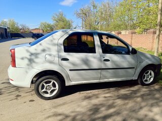 2011 Renault Logan I Рестайлинг, белый, 330000 рублей, вид 2