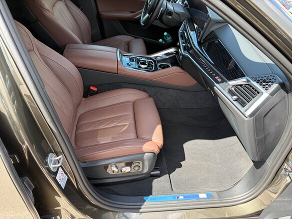 2023 BMW X6 30d III (G06) Рестайлинг, коричневый, 11000000 рублей - вид 9