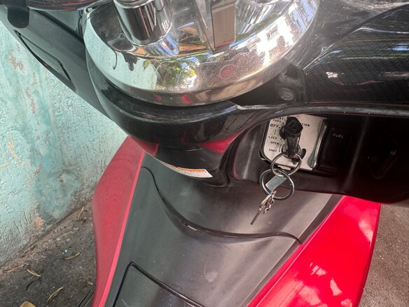 2010 Honda PCX 125, красный, 210000 рублей - вид 9