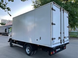 2018 Isuzu Elf (N-series), белый, 2395000 рублей, вид 4