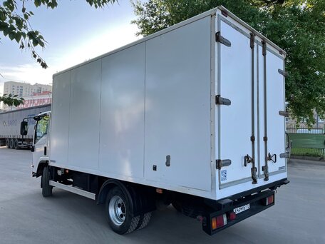 2018 Isuzu Elf (N-series), белый, 2395000 рублей, вид 4