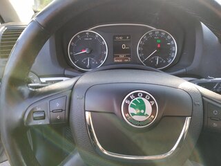 2011 Skoda Octavia DSG7 II (A5) Рестайлинг, серый, 1000000 рублей, вид 4