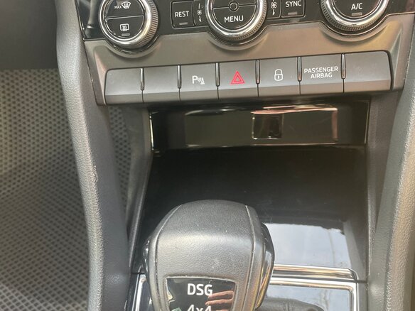 2019 Skoda Kodiaq I, бежевый, 3000000 рублей - вид 24