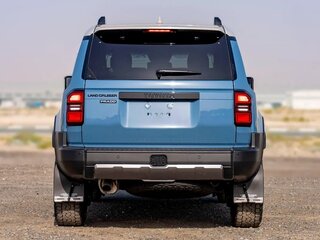 2026 Toyota Land Cruiser Prado 250 Series, голубой, 9000000 рублей, вид 4