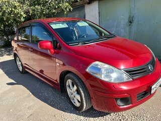 2013 Nissan Tiida I Рестайлинг, красный, 1000000 рублей, вид 3