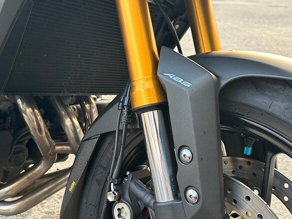2015 Yamaha MT-09 Tracer (FJ-09), красный, 720000 рублей - вид 2