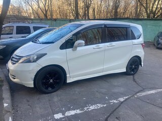 2011 Honda Freed I, белый, 750000 рублей, вид 1