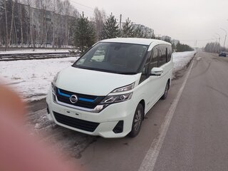 2019 Nissan Serena V (C27) Рестайлинг, белый, 2550000 рублей, вид 2