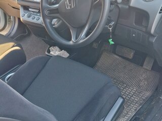 2008 Honda Stream II, белый, 1380000 рублей, вид 5