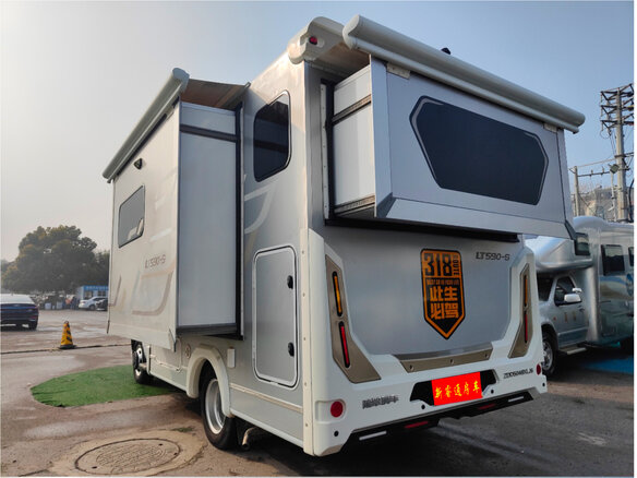 2022 Iveco Crossway, серебристый, 7436000 рублей