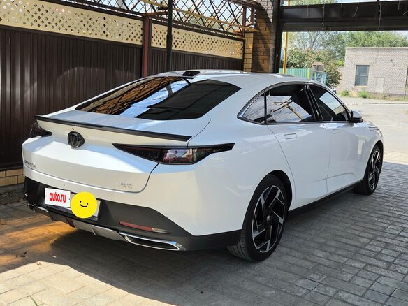 2023 Changan Lamore, белый, 2300000 рублей - вид 4