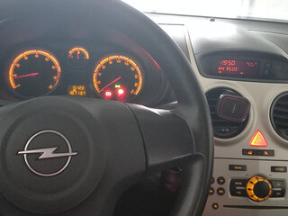 2006 Opel Corsa D, серебристый, 310000 рублей, вид 3