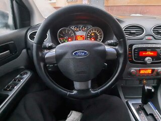 2010 Ford Focus II Рестайлинг, чёрный, 650000 рублей, вид 2