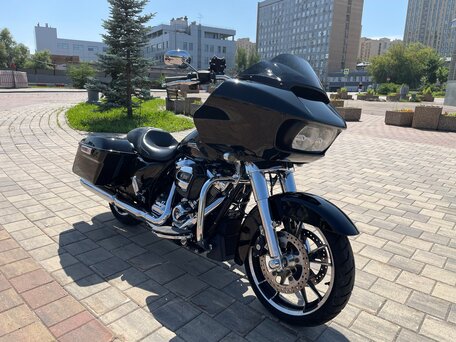 2023 Harley-Davidson Road Glide, чёрный, 1698000 рублей, вид 1