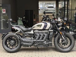 2025 Triumph Rocket 3, белый, 3299000 рублей, вид 1
