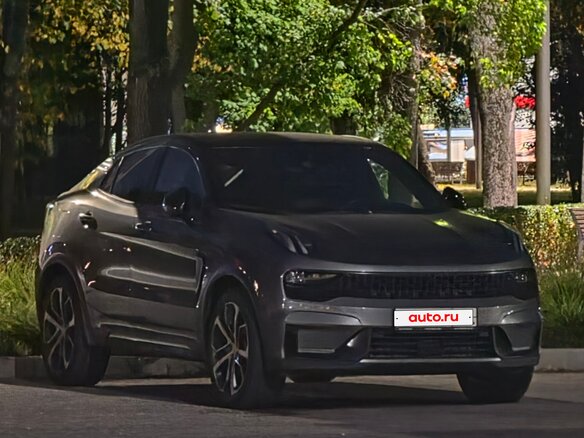 2021 Lynk & Co 05, серый, 2800000 рублей - вид 20