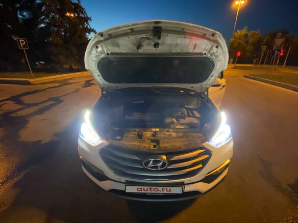 2015 Hyundai Santa Fe III Рестайлинг, белый, 2300000 рублей - вид 4