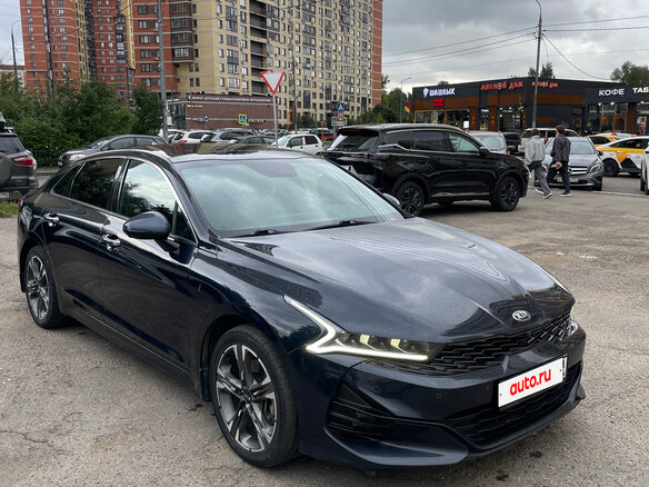 2021 Kia K5 III, синий, 2750000 рублей - вид 2