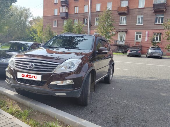 2013 SsangYong Rexton III, коричневый, 900000 рублей