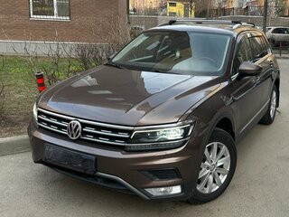 2017 Volkswagen Tiguan II, коричневый, 2400000 рублей, вид 1