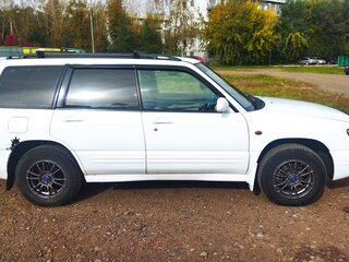 2000 Subaru Forester I Рестайлинг, белый, 600000 рублей, вид 3