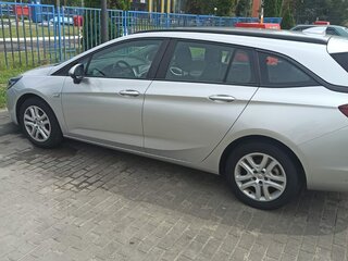 2018 Opel Astra K, серебристый, 1250000 рублей, вид 3