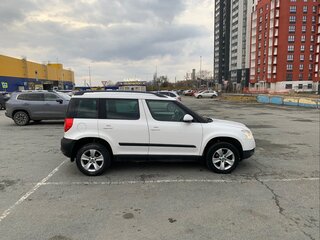 2013 Skoda Yeti I, белый, 1500000 рублей, вид 4