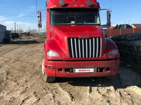 2003 Freightliner Columbia, красный, 2400000 рублей, вид 1
