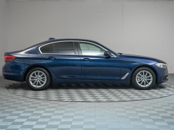 2017 BMW 5 серии 530i xDrive VII (G30/G31/G38), синий - вид 3