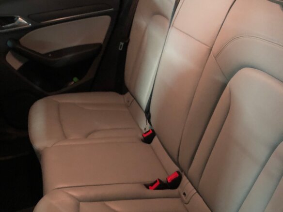2012 Audi Q3 I (8U), белый - вид 3