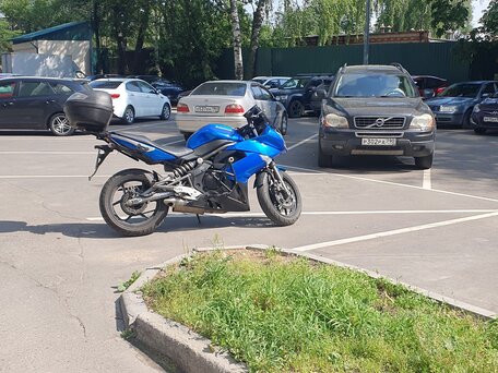 2009 Kawasaki ER-6F (Ninja 650R), синий, 400000 рублей, вид 3