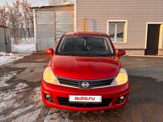 2011 Nissan Tiida I Рестайлинг, красный, 860000 рублей, вид 1