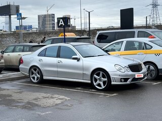 2004 Mercedes-Benz E-Класс 500 III (W211, S211), серый, 1615000 рублей, вид 3