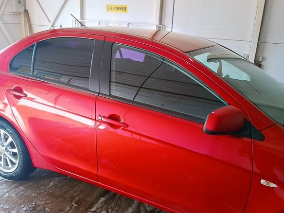 2010 Mitsubishi Lancer X, красный, 650000 рублей - вид 4