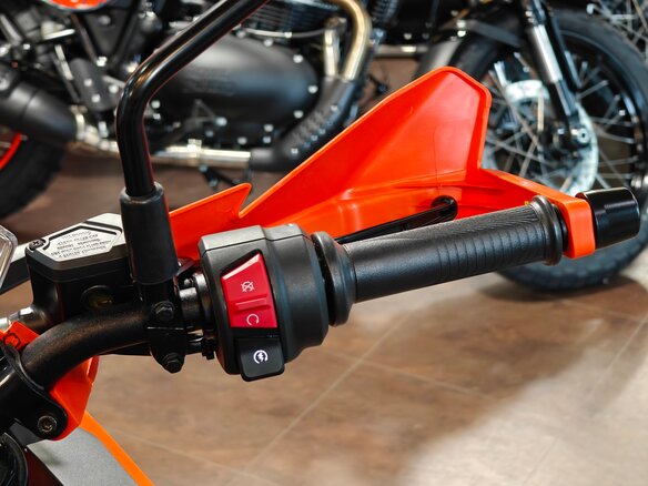 2026 KTM 390 Adventure X, оранжевый, 720000 рублей - вид 5