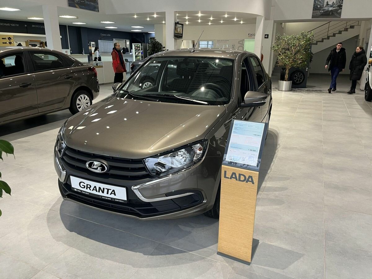 Открыть фотографии: Lada (ВАЗ) Granta I Рестайлинг