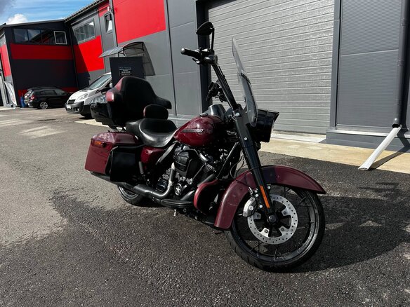 2019 Harley-Davidson Road King Special, красный, 1700000 рублей - вид 3