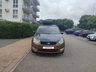 2014 Ford Galaxy II Рестайлинг, жёлтый, 700000 рублей, вид 3